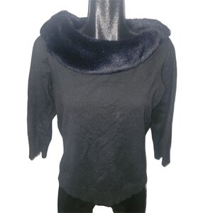 Laura Black Cropped Sleeve Top with Boat Neckline And Faux Fur Collar Size L